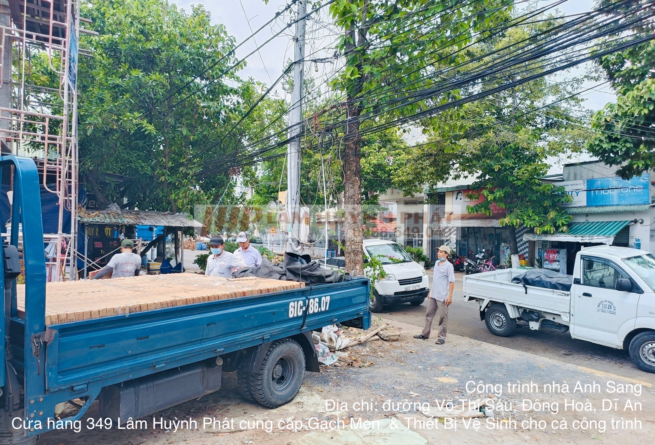 Mua gạch theo số lượng lớn tiết kiệm chi phí
