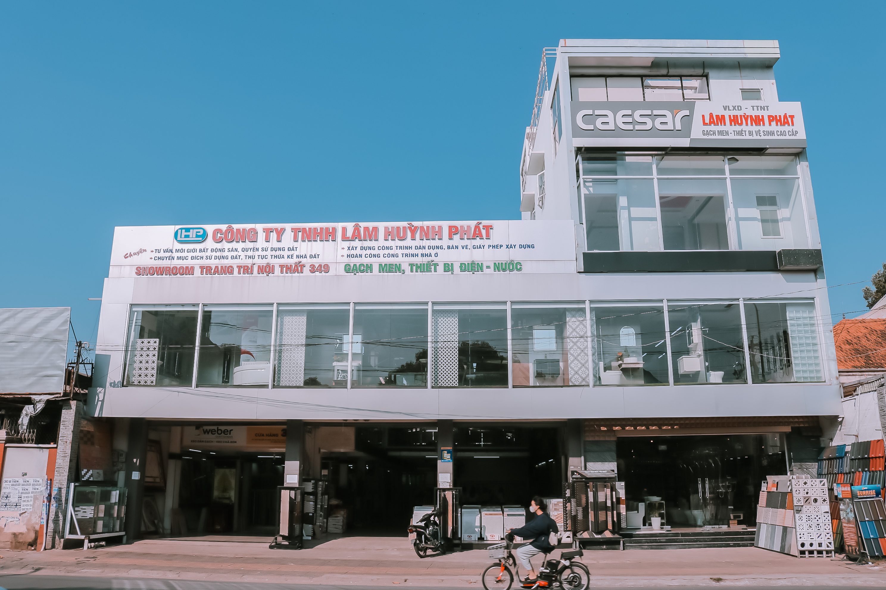 Cửa hàng thiết bị vệ sinh tại Binh Dương